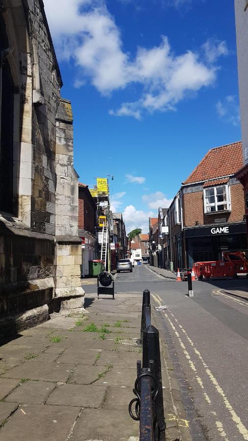 Hocus Pocus Tiny Hotel York Exterior photo